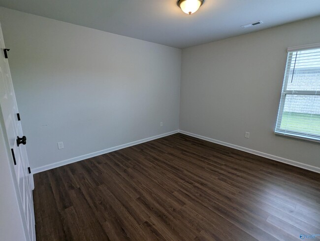 Building Photo - 124 Varina Dr