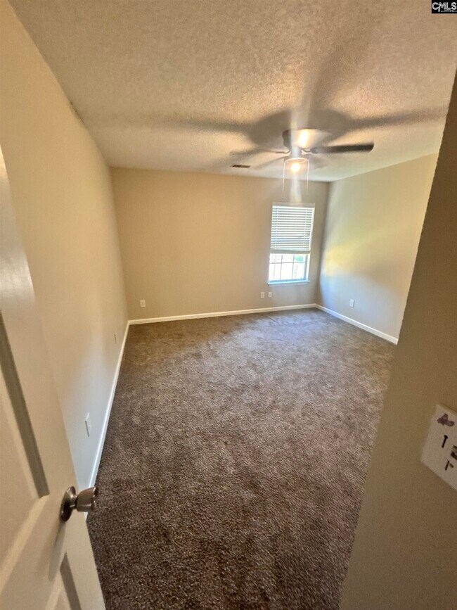 Building Photo - 312 Killian Green Dr