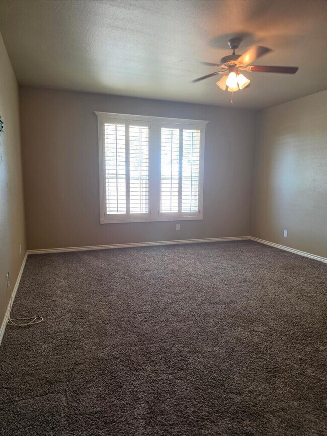 Building Photo - 7103 Kinghorn Dr