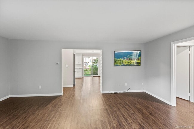 Building Photo - 106 Yorkshire Dr