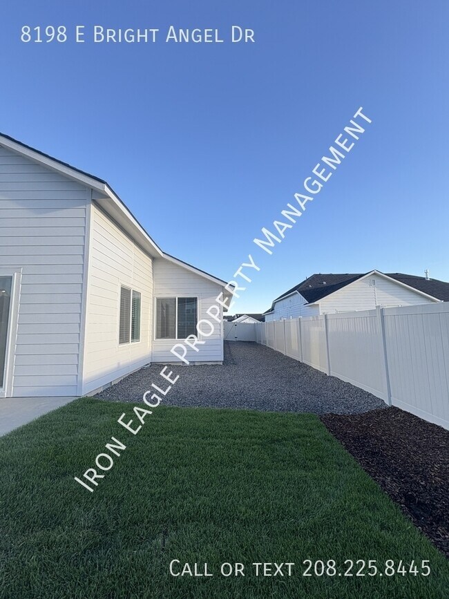 Building Photo - 8198 E Bright Angel Dr
