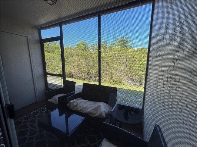 Building Photo - 621 99th Ave N