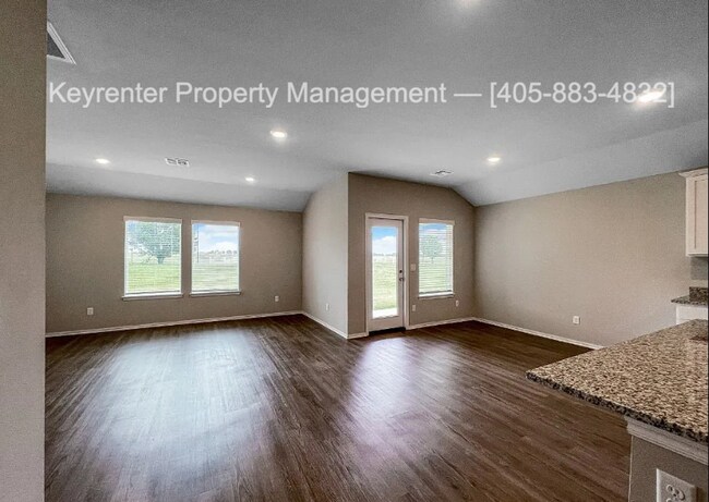 Building Photo - 4 Bed | 2 Bath | Claremore | Estates at Stone Creek