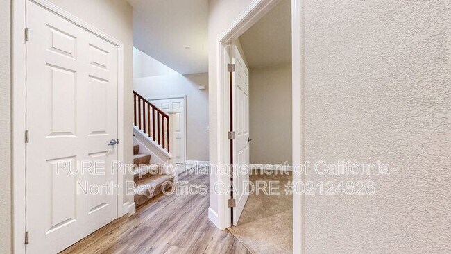 Building Photo - 14600 Jomark Ln