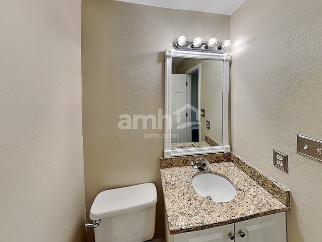 Building Photo - 10206 Orchard Grass Ct