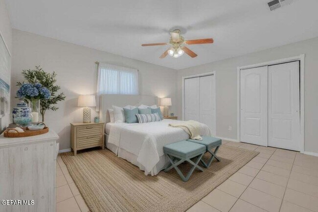 Building Photo - 12255 Via Del Rio