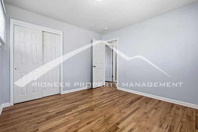 Building Photo - Lovely Single Family Home Fenced in Yard and Central AC