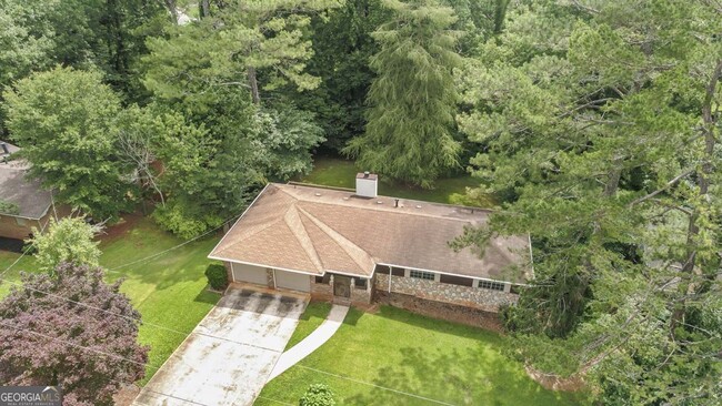 Building Photo - 115 Club Cir