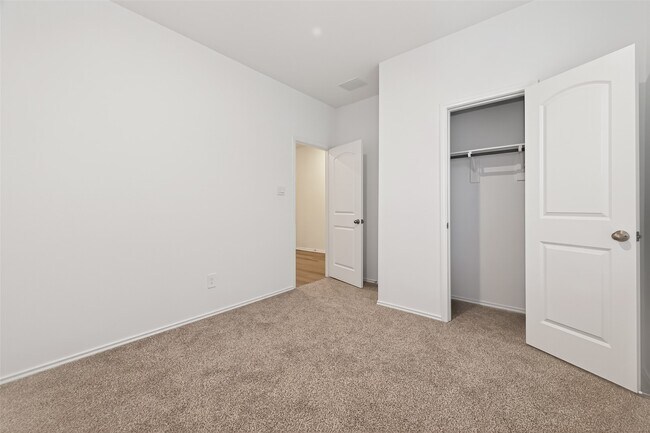 Building Photo - 27410 Oceanus Springs Dr
