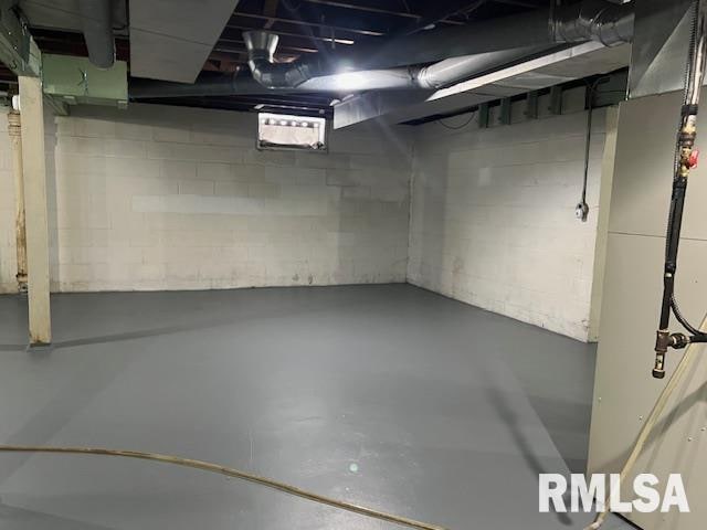 Building Photo - 2133 N Division St