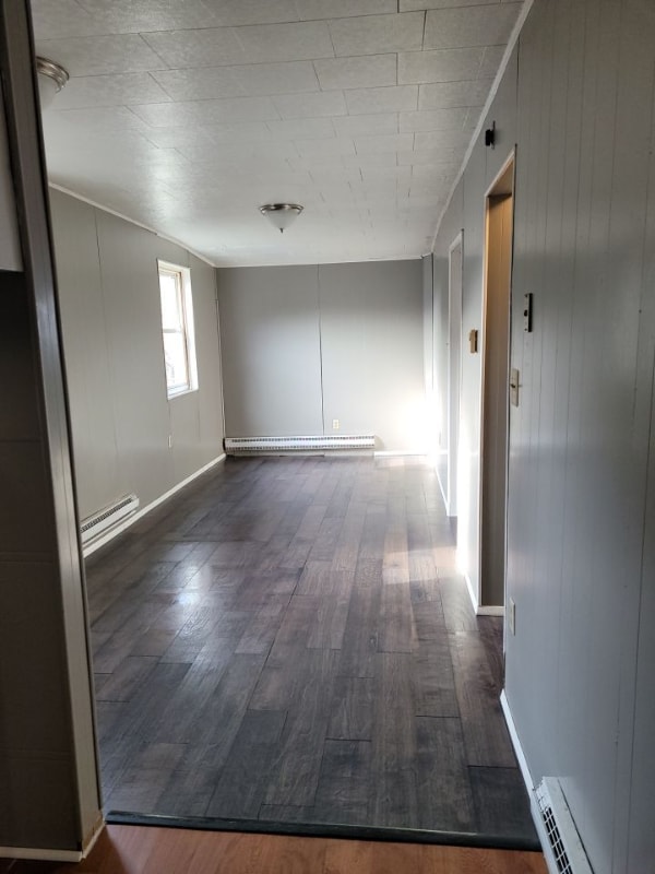 Building Photo - 509 W Centre St