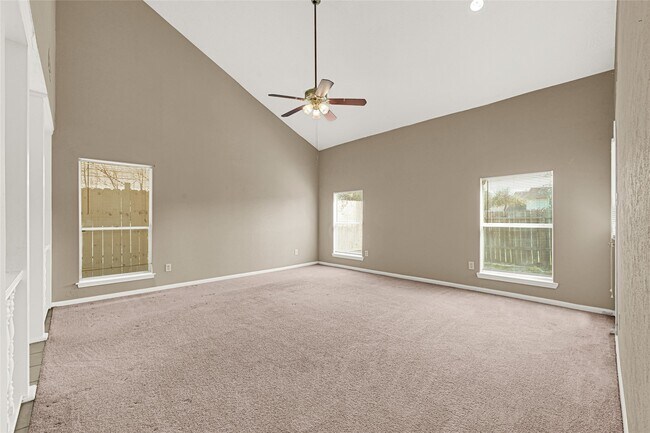 Building Photo - 3023 Jewel Ann St