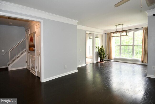 Building Photo - 46893 Eaton Terrace