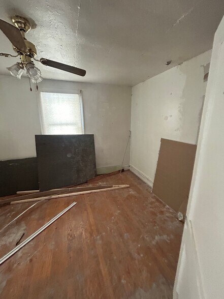 Building Photo - 1338 Gregan Pl