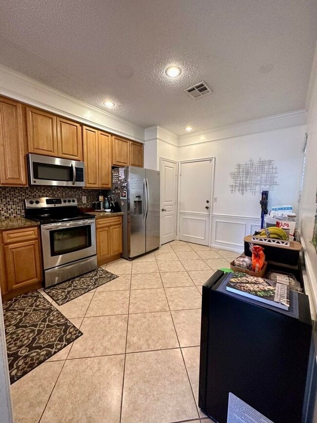 Building Photo - 5425 Grand Park Pl