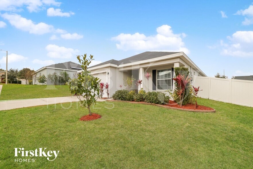 Building Photo - 911 Kingfisher Dr