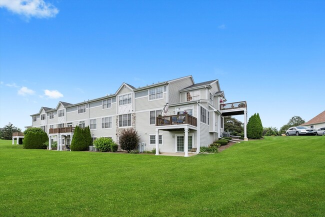 Building Photo - 21341 Windy Hill Dr