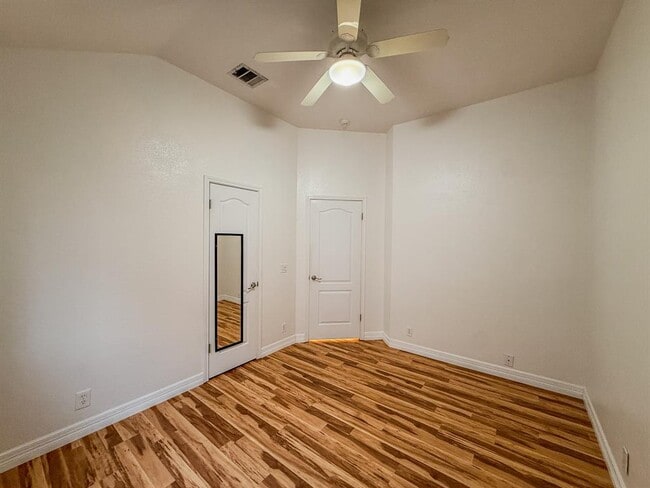 Building Photo - 16908 Cactus Blossom Dr