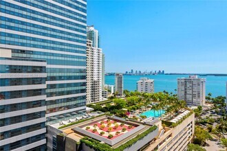 Building Photo - 1451 Brickell Ave