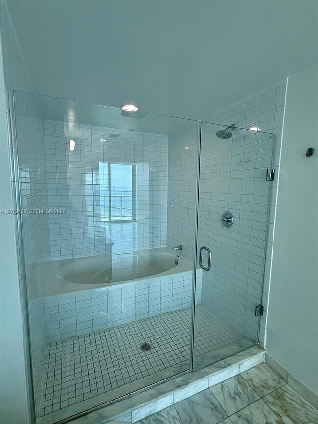 Building Photo - 888 Biscayne Blvd