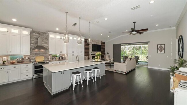 Building Photo - 7452 Sea Island Ln