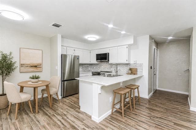 Building Photo - 3022 Forest Ln