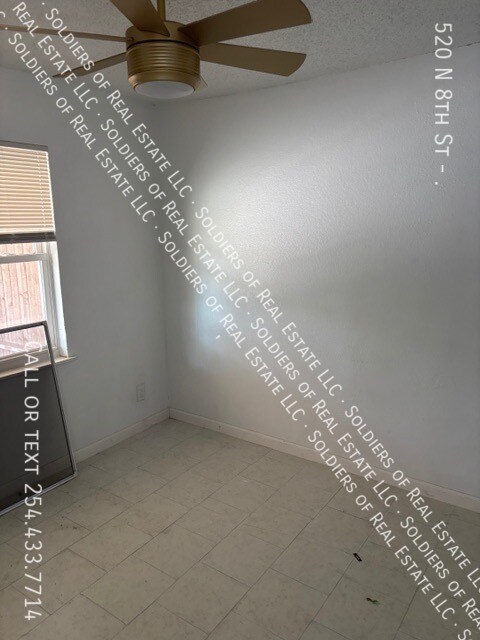 Building Photo - 520 N 8th St