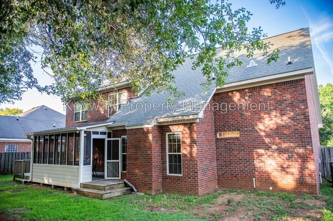 Building Photo - 242 Stonington Dr