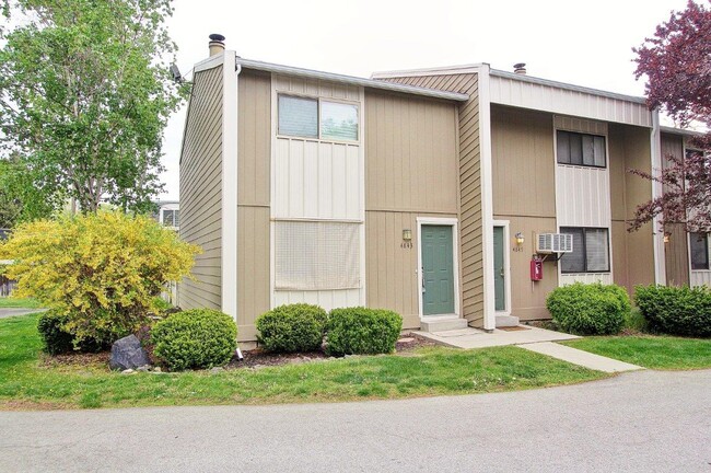 Primary Photo - 4843 W Targee St