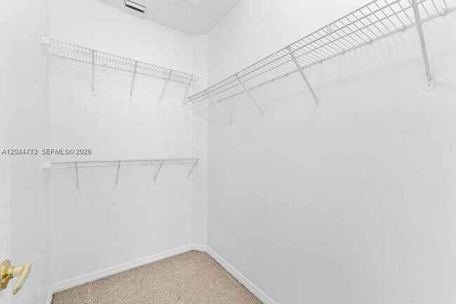 Building Photo - 16035 Emerald Cove Rd