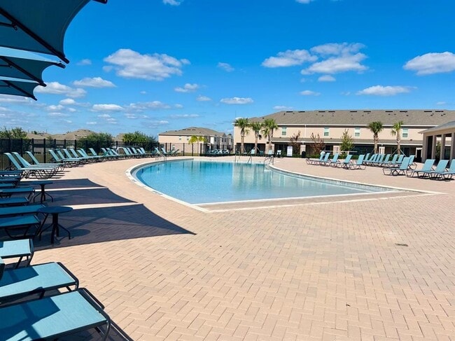 Building Photo - 2803 Maloof Dr