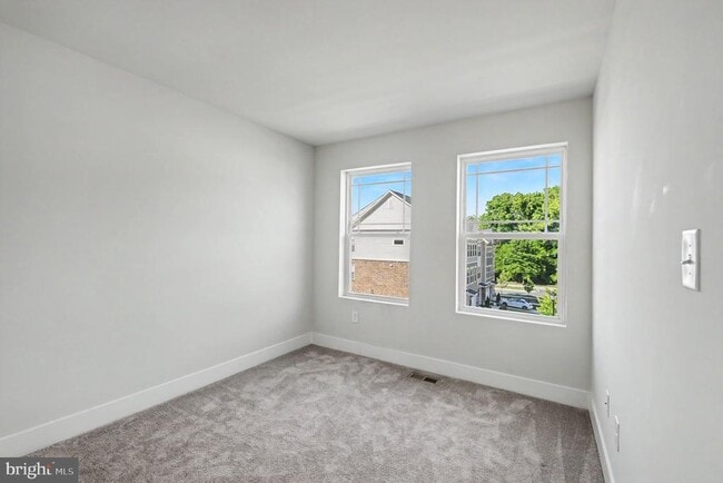 Building Photo - 238 Waterstone Rd