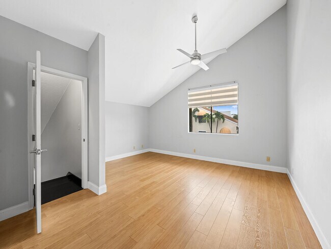 Building Photo - 3344 NW 103rd Ave