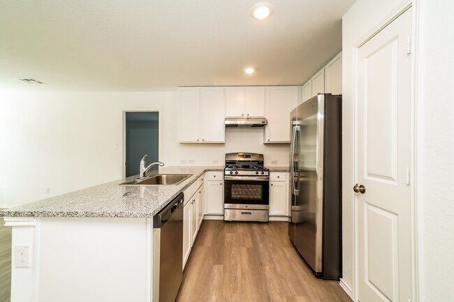 Building Photo - 435 Filibusters Trail