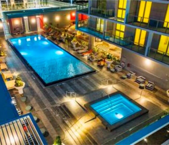 Building Photo - 2000 Metropica Wy