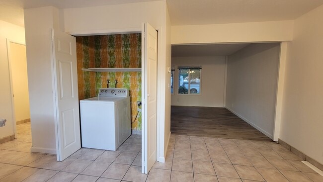 Building Photo - 289 Jose Figueres Ave