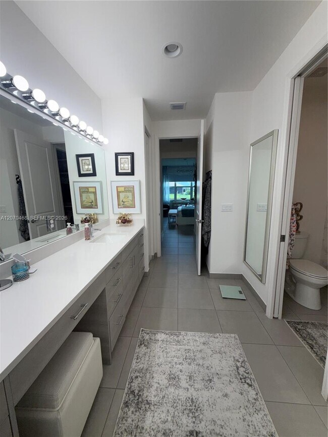 Building Photo - 13542 SW Oceanus Blvd