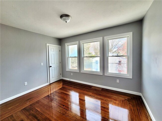 Building Photo - 121 Lowden St