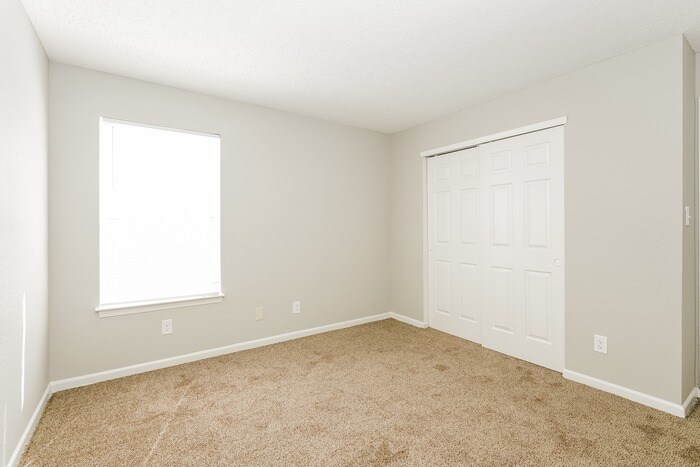 Building Photo - 466 Harmony Dr