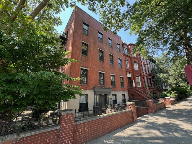 Building Photo - 473 Jersey Ave