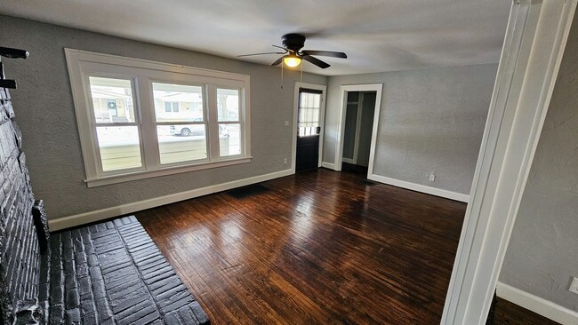 Building Photo - Remodeled 4 Bedroom home with a ton of charm!