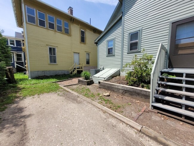 Building Photo - 757-759 17th Street