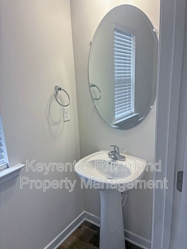 Building Photo - 3396 Dewsberry Ln