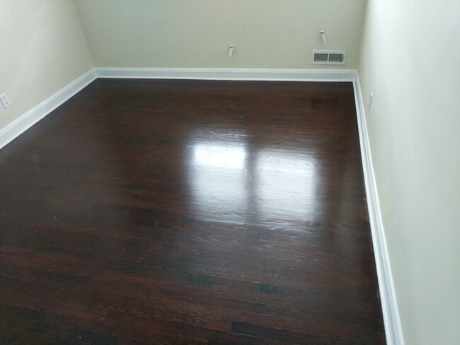 Building Photo - 1508 Langford Rd