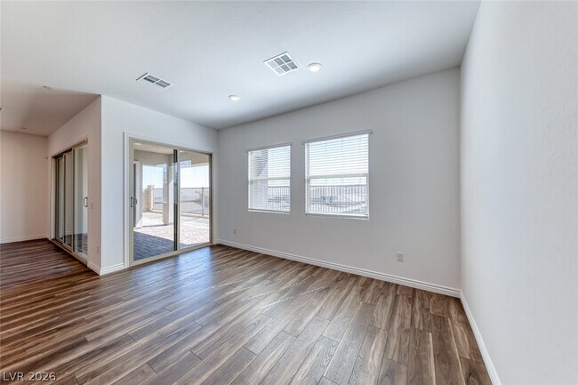 Building Photo - 968 Woodburn Ln