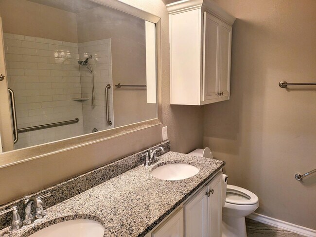 Building Photo - 2219 Quitman Ave