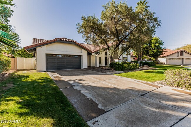 Building Photo - 10508 N 97th St