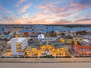 Building Photo - Fully Furnished Oceanfront Condo on Mission Beach Boardwalk