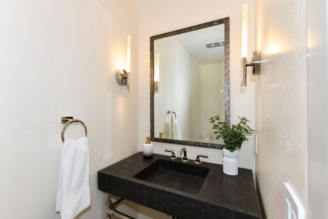 Building Photo - Discover NapaLuxe, A Newly Constructed Pri...