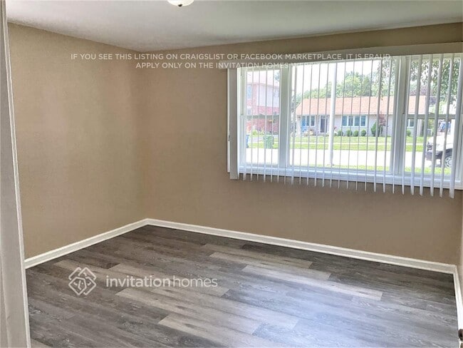 Building Photo - 4949 Paxton Rd